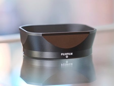 Fujifilm LH-XF23 II Lens Hood. Online