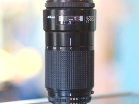 Nikon 70-210mm f4 AF Nikkor Online