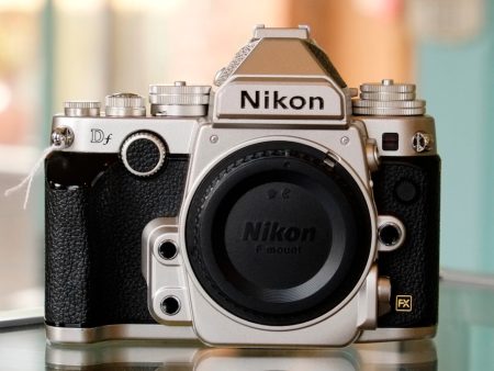 Nikon Df Online