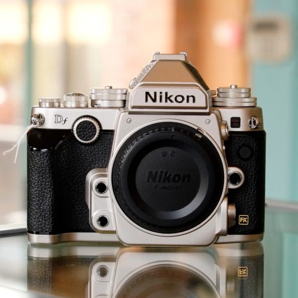 Nikon Df Online