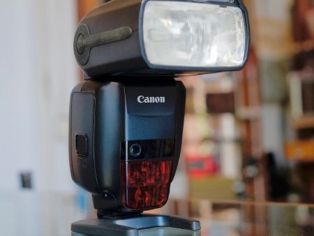 Canon Speedlite 600EX-RT Online now