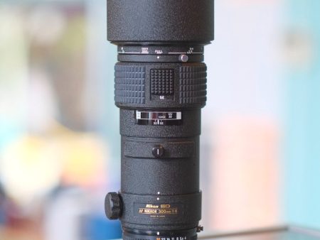 Nikon 300mm f4 AF Nikkor on Sale